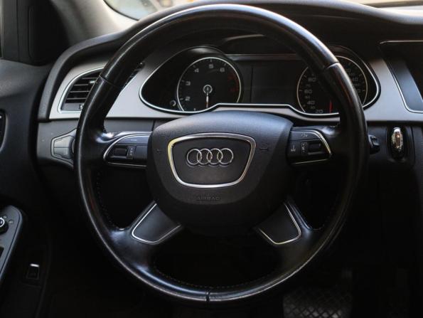 Audi A4 IV (B8) Рестайлинг с пробегом 2012 года, цена 1 535 000 рублей, 143167 км, седан, Автокод Объявления