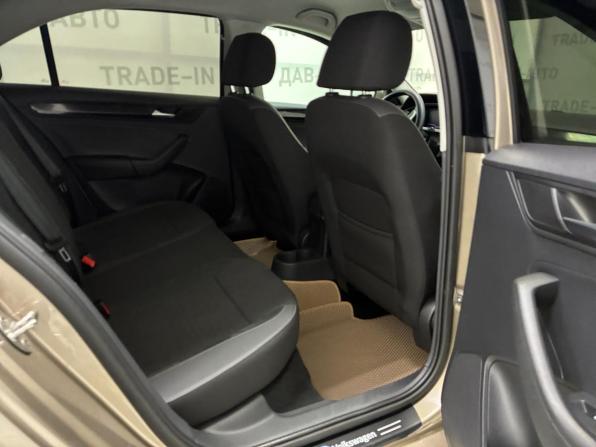 Volkswagen Polo VI с пробегом 2021 года, цена 1 650 000 рублей, 87000 км, лифтбек, Автокод Объявления