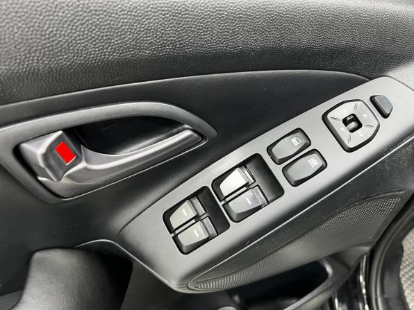 Hyundai ix35 I Рестайлинг с пробегом 2013 года, цена 1 390 000 рублей, 178000 км, внедорожник, Автокод Объявления