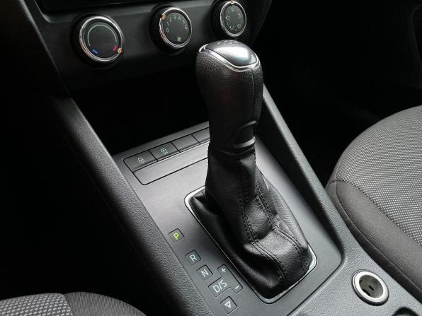 Skoda Octavia III (A7) с пробегом 2014 года, цена 989 000 рублей, 101339 км, лифтбек, Автокод Объявления