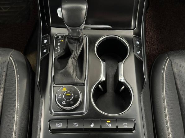 Kia Mohave I Рестайлинг 2 с пробегом 2021 года, цена 4 497 000 рублей, 87797 км, внедорожник, Автокод Объявления