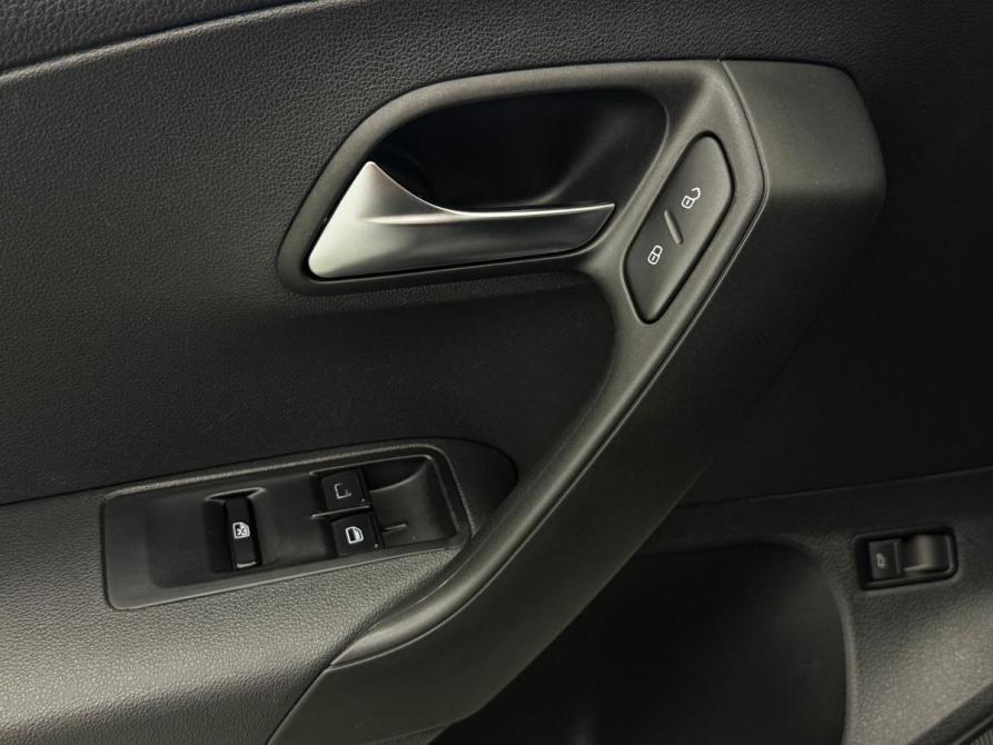 Volkswagen Polo V Рестайлинг Казань  - изображение 9