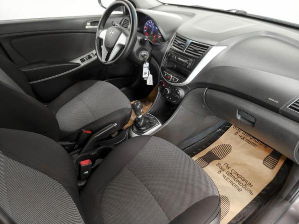 Hyundai Solaris I с пробегом 2011 года, цена 590 000 рублей, 323198 км, седан, Автокод Объявления