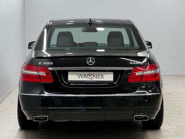 Mercedes-Benz E-Класс IV (W212 S212 C207) с пробегом 2012 года, цена 1 717 000 рублей, 231197 км, седан, Автокод Объявления
