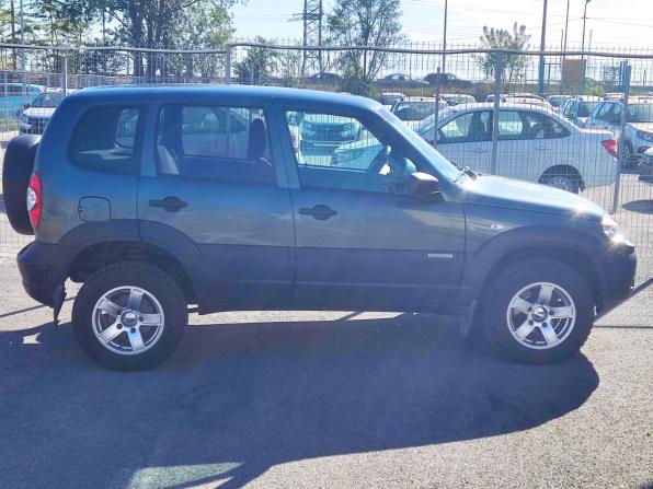 Chevrolet Niva I Рестайлинг с пробегом 2016 года, цена 760 000 рублей, 103000 км, внедорожник, Автокод Объявления