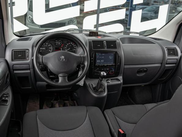 Peugeot Expert II Рестайлинг с пробегом 2014 года, цена 2 319 000 рублей, 16129 км, минивэн, Автокод Объявления