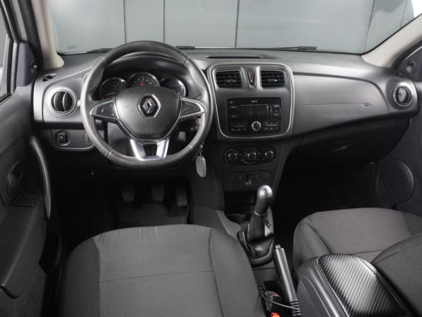Renault Logan II Рестайлинг с пробегом 2018 года, цена 899 000 рублей, 140233 км, седан, Автокод Объявления
