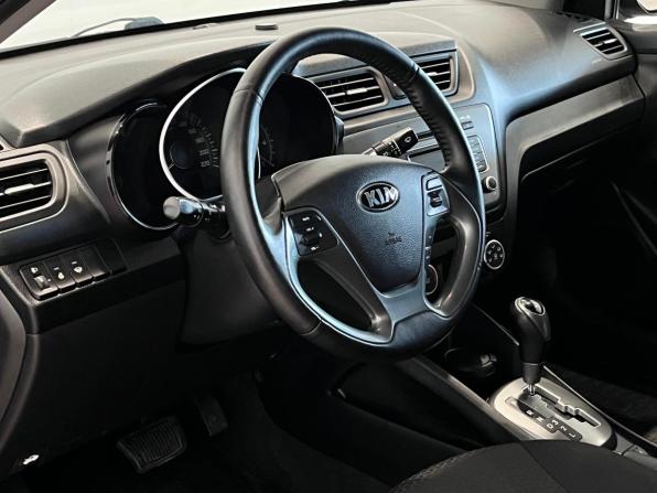 Kia Rio III Рестайлинг с пробегом 2017 года, цена 1 099 000 рублей, 128685 км, седан, Автокод Объявления