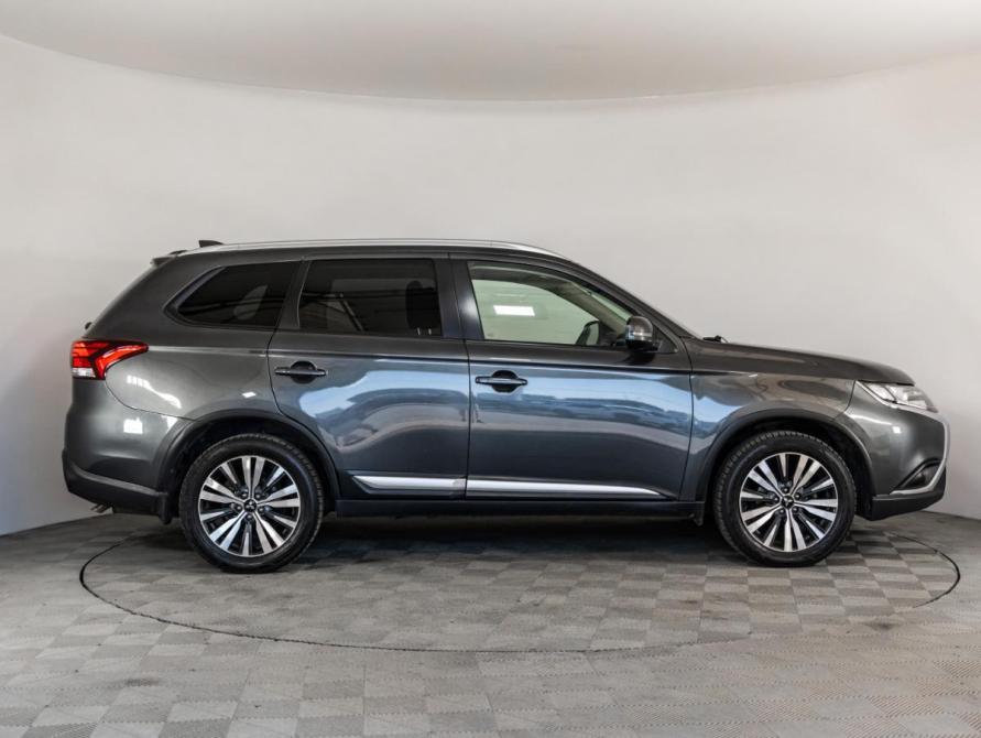 Mitsubishi Outlander III Рестайлинг 3 Санкт-Петербург  - изображение 4
