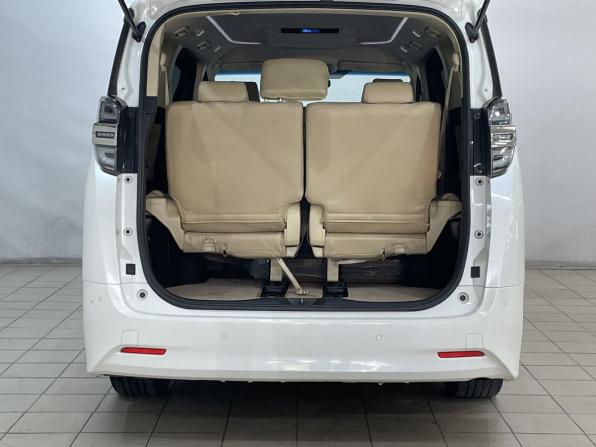 Toyota Vellfire II Рестайлинг с пробегом 2019 года, цена 4 000 000 рублей, 213236 км, минивэн, Автокод Объявления