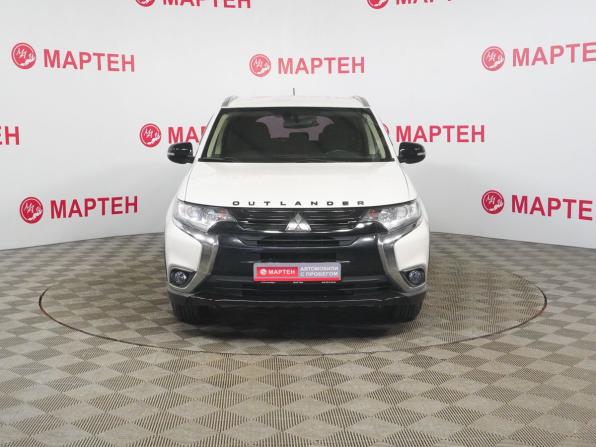 Mitsubishi Outlander III Рестайлинг 2 с пробегом 2015 года, цена 1 483 000 рублей, 251791 км, внедорожник, Автокод Объявления