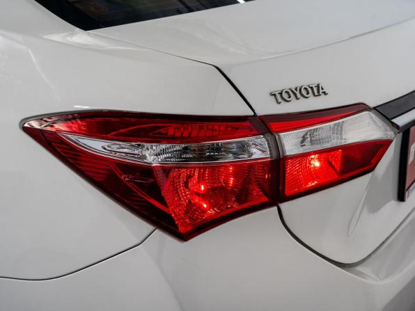 Toyota Corolla XI (E160 E170 E180) с пробегом 2014 года, цена 1 250 000 рублей, 208006 км, седан, Автокод Объявления