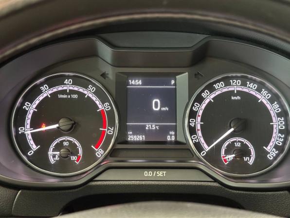 Skoda Octavia III (A7) Рестайлинг с пробегом 2018 года, цена 1 297 000 рублей, 259261 км, лифтбек, Автокод Объявления