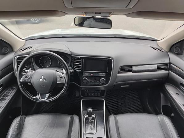Mitsubishi Outlander III Рестайлинг 2 с пробегом 2018 года, цена 2 090 000 рублей, 187791 км, внедорожник, Автокод Объявления