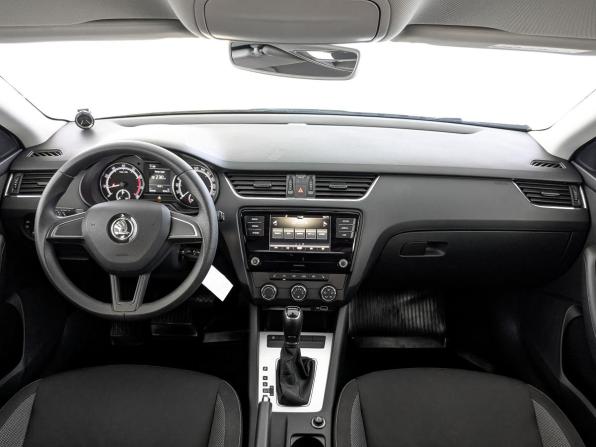 Skoda Octavia III (A7) Рестайлинг с пробегом 2019 года, цена 1 770 000 рублей, 94440 км, лифтбек, Автокод Объявления