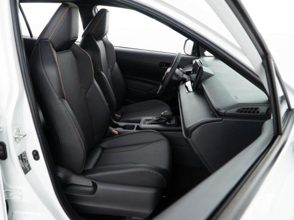 Toyota Corolla Cross I Рестайлинг с пробегом 2025 года, цена 3 896 900 рублей, 232 км, внедорожник, Автокод Объявления