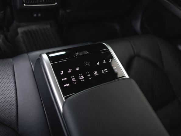 Toyota Camry VIII (XV70) Рестайлинг с пробегом 2021 года, цена 3 498 000 рублей, 92030 км, седан, Автокод Объявления