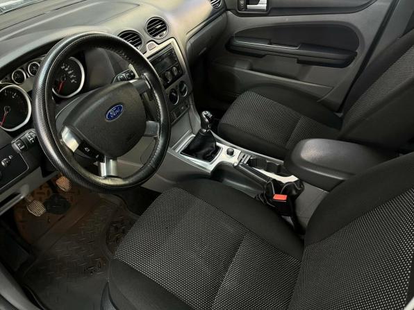 Ford Focus II Рестайлинг с пробегом 2011 года, цена 610 560 рублей, 157460 км, седан, Автокод Объявления