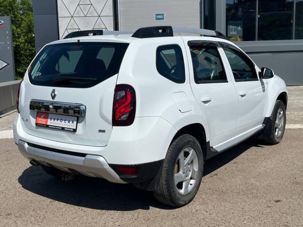 Renault Duster I Рестайлинг с пробегом 2017 года, цена 1 400 000 рублей, 100000 км, внедорожник, Автокод Объявления