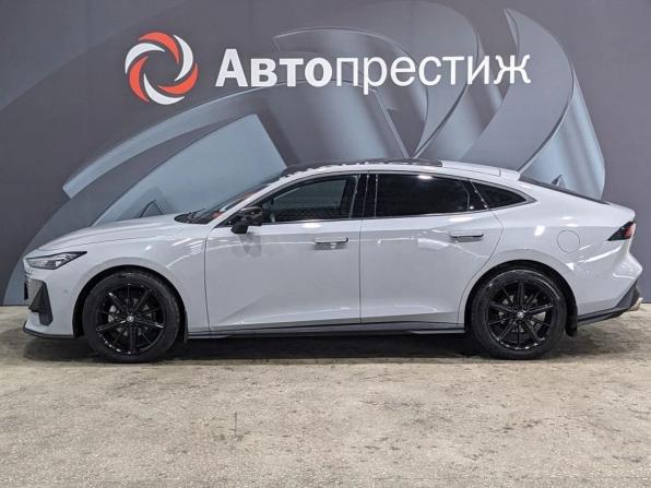 Changan UNI-V I с пробегом 2023 года, цена 1 895 000 рублей, 80690 км, лифтбек, Автокод Объявления