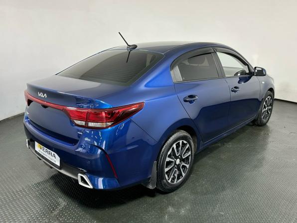 Kia Rio IV Рестайлинг с пробегом 2022 года, цена 1 700 000 рублей, 69968 км, седан, Автокод Объявления