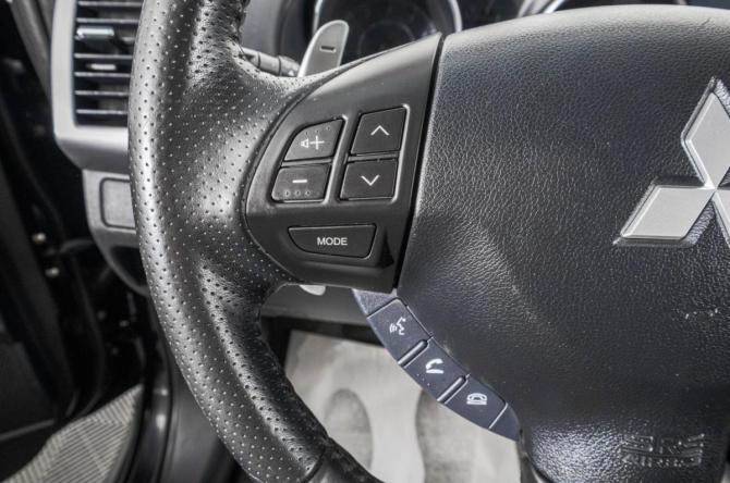 Mitsubishi Outlander II Рестайлинг с пробегом 2010 года, цена 1 349 000 рублей, 198000 км, внедорожник, Автокод Объявления