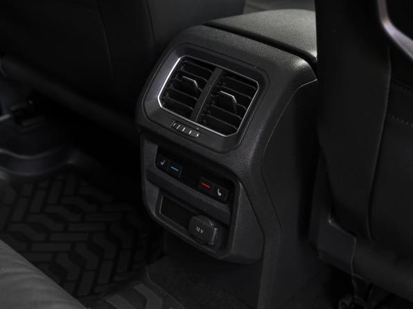 Volkswagen Tiguan II с пробегом 2017 года, цена 2 198 000 рублей, 182000 км, внедорожник, Автокод Объявления