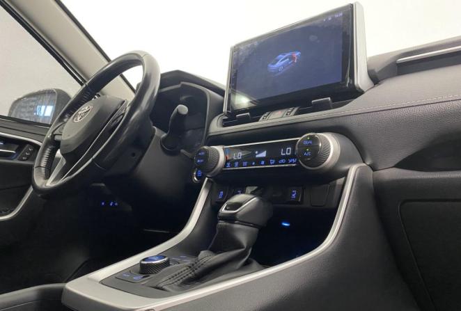 Toyota RAV4 V (XA50) с пробегом 2021 года, цена 3 900 000 рублей, 97071 км, внедорожник, Автокод Объявления