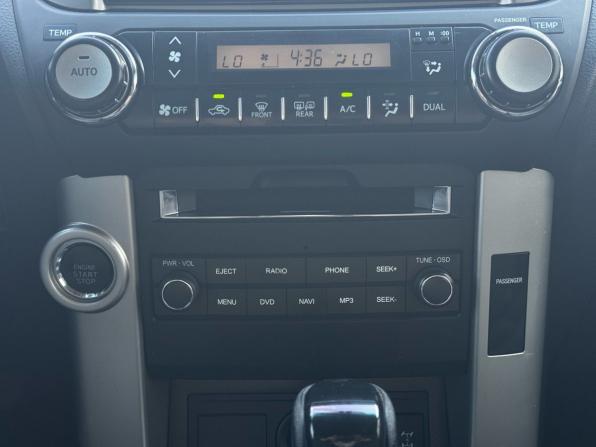 Toyota Land Cruiser Prado 150 Series с пробегом 2011 года, цена 2 350 000 рублей, 355000 км, внедорожник, Автокод Объявления