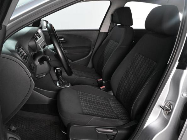 Volkswagen Polo V Рестайлинг с пробегом 2018 года, цена 1 365 000 рублей, 89060 км, седан, Автокод Объявления