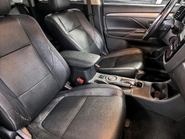 Mitsubishi Outlander III Рестайлинг 2 с пробегом 2015 года, цена 1 620 000 рублей, 188300 км, внедорожник, Автокод Объявления
