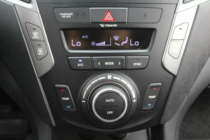 Hyundai Santa Fe III Рестайлинг с пробегом 2015 года, цена 1 950 000 рублей, 152000 км, внедорожник, Автокод Объявления
