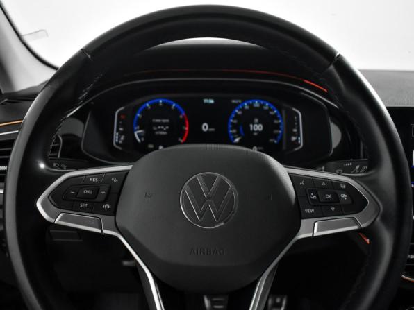 Volkswagen Polo VI с пробегом 2022 года, цена 1 599 000 рублей, 87088 км, лифтбек, Автокод Объявления