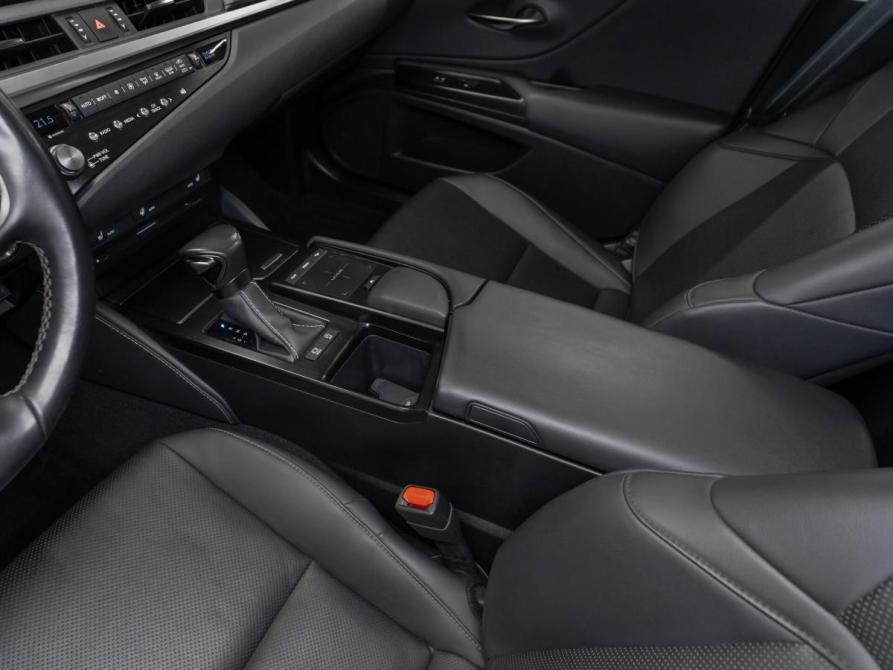 Lexus ES VII Москва  - изображение 19