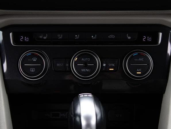 Volkswagen Tiguan II с пробегом 2017 года, цена 2 050 000 рублей, 102000 км, внедорожник, Автокод Объявления