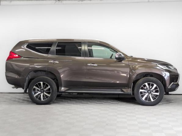 Mitsubishi Pajero Sport III с пробегом 2017 года, цена 3 100 000 рублей, 107178 км, внедорожник, Автокод Объявления
