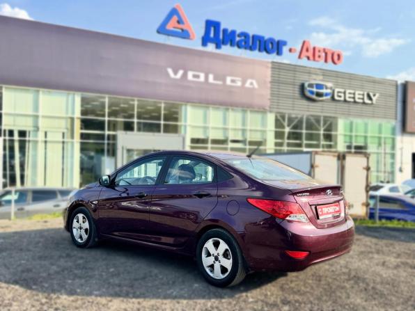 Hyundai Solaris I с пробегом 2013 года, цена 680 000 рублей, 178243 км, седан, Автокод Объявления
