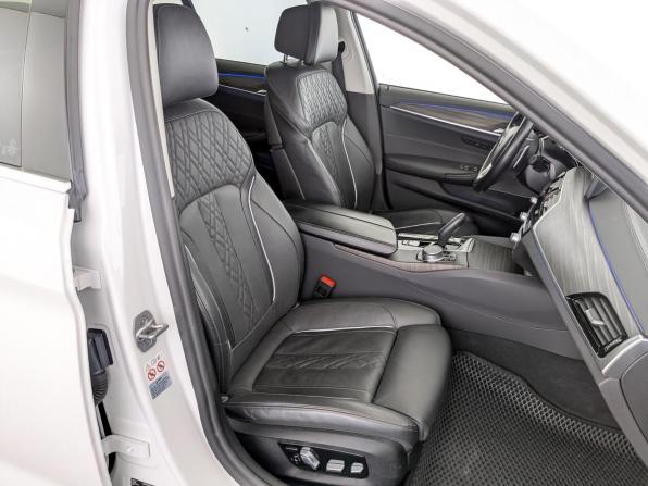 BMW 5 серии VII (G30/G31/G38) Рестайлинг с пробегом 2021 года, цена 5 190 000 рублей, 57680 км, седан, Автокод Объявления