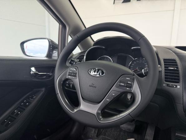 Kia Cerato III с пробегом 2013 года, цена 1 249 000 рублей, 171000 км, седан, Автокод Объявления
