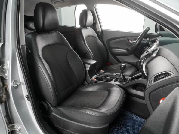 Hyundai ix35 I Рестайлинг с пробегом 2015 года, цена 1 399 000 рублей, 208838 км, внедорожник, Автокод Объявления