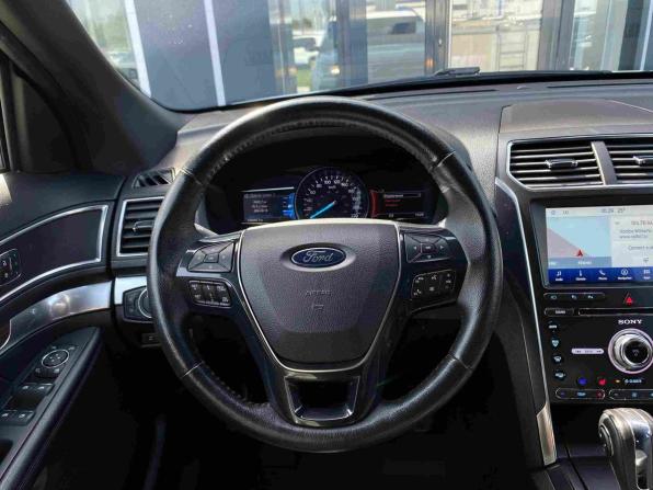 Ford Explorer V Рестайлинг 2 с пробегом 2018 года, цена 3 499 000 рублей, 125100 км, внедорожник, Автокод Объявления