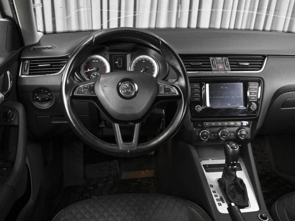 Skoda Octavia III (A7) с пробегом 2016 года, цена 1 220 000 рублей, 262642 км, лифтбек, Автокод Объявления