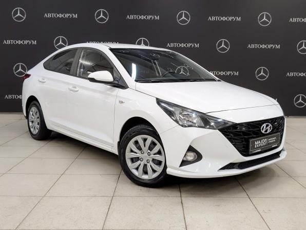 Hyundai Solaris II Рестайлинг с пробегом 2022 года, цена 1 440 000 рублей, 136784 км, седан, Автокод Объявления