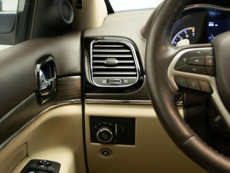 Jeep Grand Cherokee IV (WK2) Рестайлинг Москва  - изображение 14