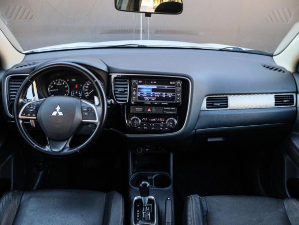 Mitsubishi Outlander III Рестайлинг с пробегом 2014 года, цена 1 500 000 рублей, 195595 км, внедорожник, Автокод Объявления