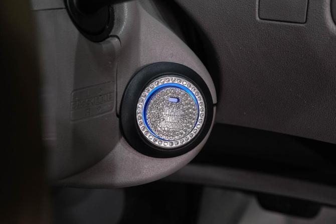 Toyota Platz с пробегом 2000 года, цена 379 000 рублей, 300000 км, седан, Автокод Объявления