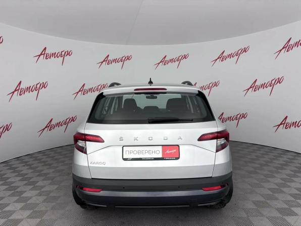 Skoda Karoq I с пробегом 2021 года, цена 1 999 000 рублей, 135466 км, внедорожник, Автокод Объявления