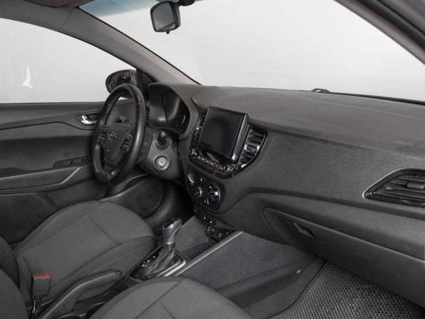 Hyundai Solaris II Рестайлинг с пробегом 2021 года, цена 1 361 900 рублей, 134428 км, седан, Автокод Объявления