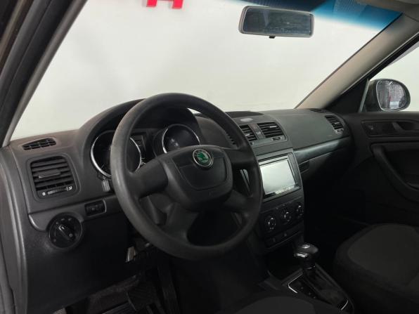Skoda Yeti I с пробегом 2012 года, цена 909 000 рублей, 208507 км, внедорожник, Автокод Объявления