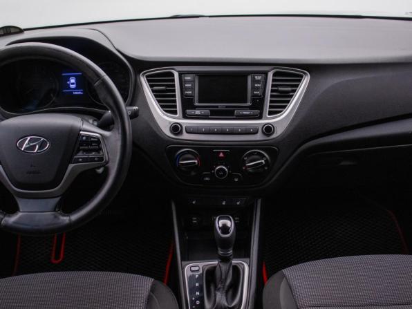 Hyundai Solaris II с пробегом 2019 года, цена 1 380 000 рублей, 108214 км, седан, Автокод Объявления